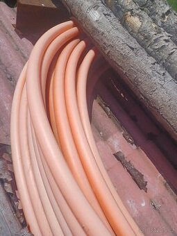 zemní chránička kabelu