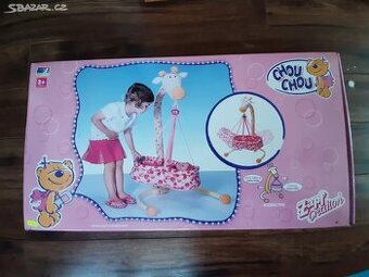 Dětská houpačka pro panenky apod.