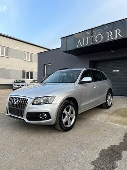 Audi Q5 2.0 TDI S-Line Quattro = 125kW, A/T, Navi, F1 =