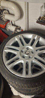 Škoda Superb atd. 18" Originální zimní sada 3T0601025H
