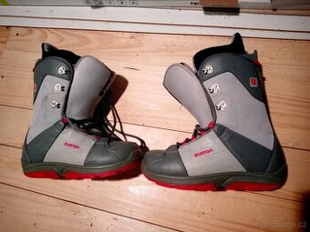 Boty na snowboard 43,5