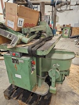 Spodní frézka B. Johan