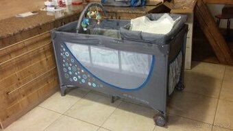 Cestovni postylka Babyono s prislusenstvim