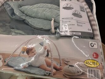 Hrací deka s hrazdickou s zviratky