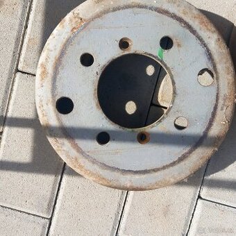 Skoda 1202 zadni brzdove bubny octavia