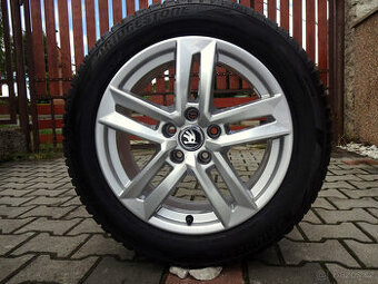 ZÁNOVNÍ ZIMNÍ 17" 5x112, pneu 225/50R17 Octavia Scout, Yeti