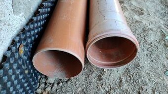 Kanalizační trubky