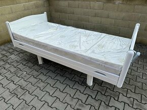 Zdravotní polohovací postel pro seniory značky Volker
