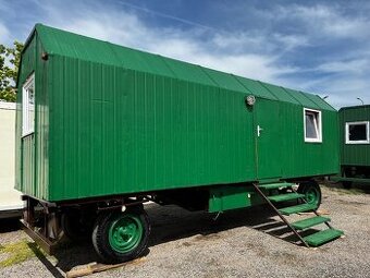 2x Maringotka délka 8 m.