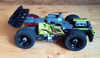 Lego technic zelený závoďák