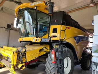 New Holland CX 8080