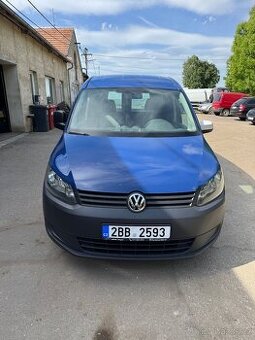 VW CADDY MAXI 1.6TDI 75KW 2012 Tažné zařízení, klimatizace