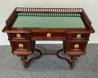 Dámský psací stůl okolo roku 1880. - 1