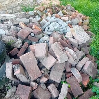 Daruji suť, cihly, beton...