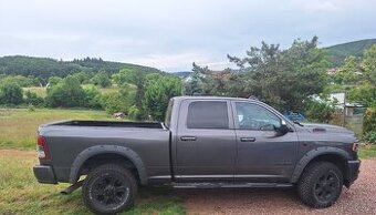 DODGE RAM 2500 CUMMINS diesel