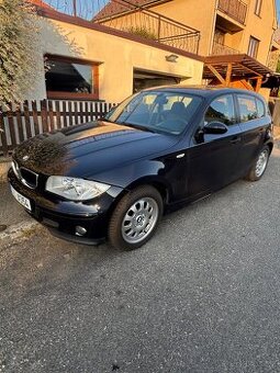 BMW 116i x1 benzin najeto jen 110tis