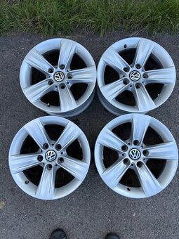 Alu kola BMW / VW T5, T6 průměr R16 rozteč 5 x 120 jako nová