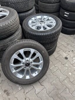 Zimní sada alu kol Mercedes-Benz GLA,GLB,Vito 215/60 R17
