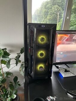 Prodám 4 roky starý PC za skvělou cenu.