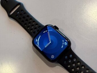 Apple Watch Série 8 45 mm GPS