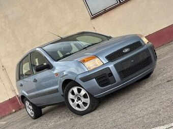 2006 FORD FUSION 84000KM HAVAROVANÝ ZADEK