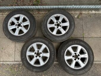 Volvo XC70 215/65/r16