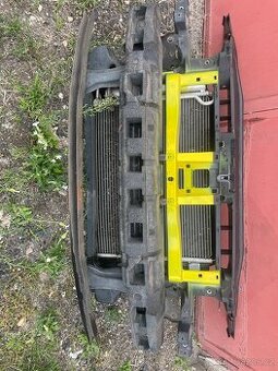 Chladičová stěna Passat b6