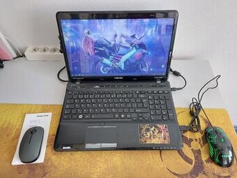 Toshiba i3 4x2.27 GHz, 4 GB RAM, 256 GB SSD, windows 10