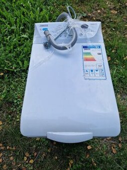 Pracka Zanussi vrchni plneni