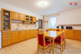 Prodej velkého domu 315 m2 v Jablonném v Podještědí
