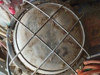 Prodám litinové světlo