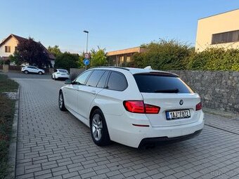 F11 530D M paket Prosklená střecha