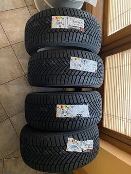 Zimní pneu YOKOHAMA 245/40 R18