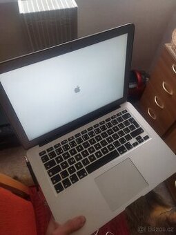 Mac Book 13-inch