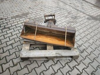 Lžíce hydraulická svahová 120 cm, EA37