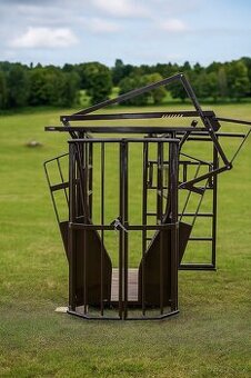 Fixační klece na skot