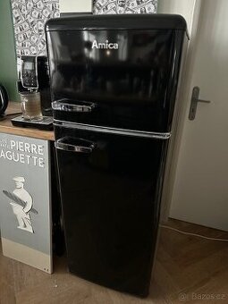 Designová lednice AMICA VD 1442