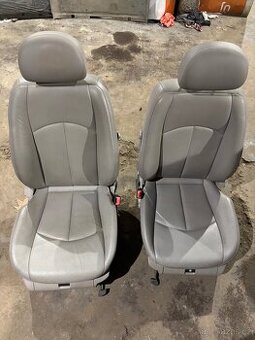Nové sedačky v kůži v el. I výhřev
