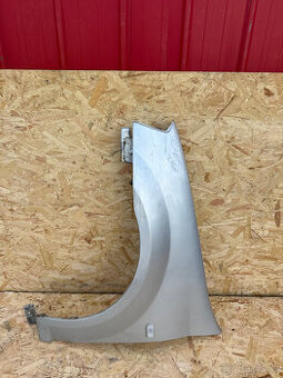 PRODÁM LEVÝ BLATNÍK LEVÝ BLATNÍK DACIA LOGAN