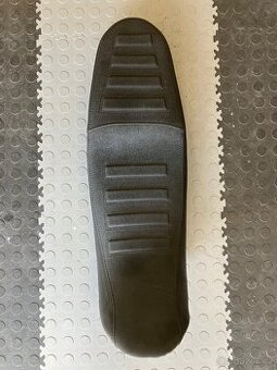 Komfortní sedačka na Yamaha Ténéré