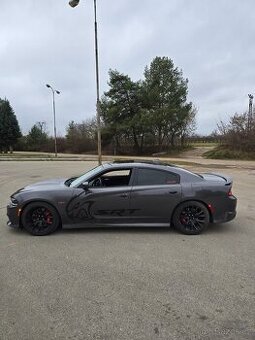 Dodge charger 6.4 SRT