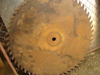 Nabízím pilový kotouč na cilkulárku.