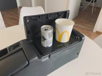 Honda CRX Del Sol - Držák nápojů