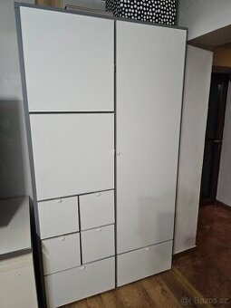 Šatní akříň ikea