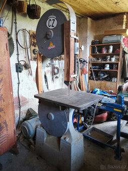 Truhlářská pásová pila