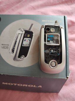 Motorola v635