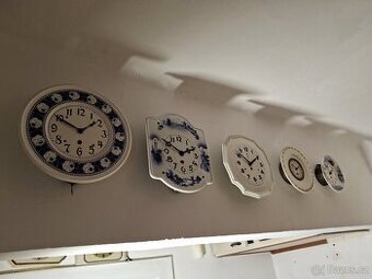 Porcelanove stare kuchynske hodiny