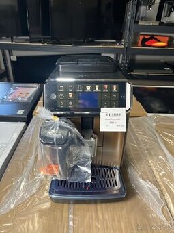 Philips 5500 LatteGo hnědá/černá zánovní TOP