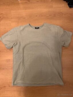 PRODÁM MÓDNÍ TRIČKO