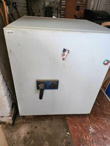 Luxusní německý ohnivzdorný trezor